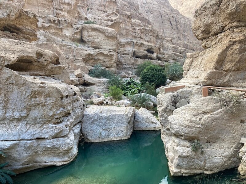 pool wadi al shaab oman hike